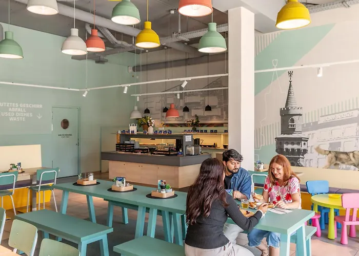 مانينغر مطار