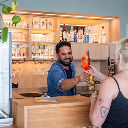 فندق مانينغر مطار 3*