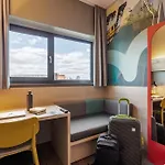 Hotel Meininger Airport