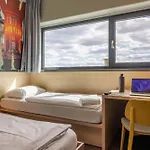 Meininger Airport Berlino