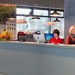 Meininger Airport 3*