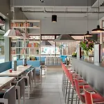 Meininger Airport Hotel Berlino