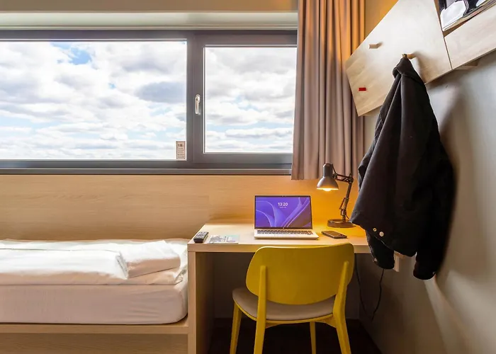 Meininger Airport Hotel Berlim