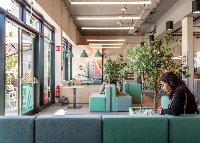 酒店 梅尼奈格尔酒店柏林机场店 3*