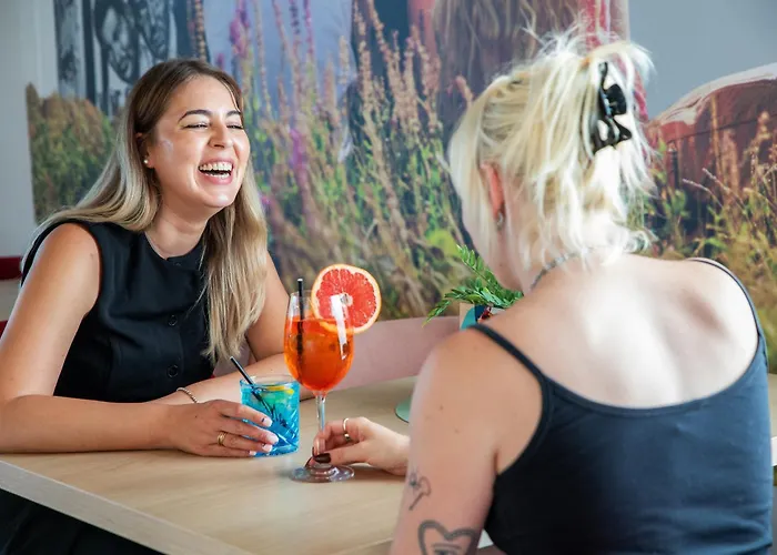 Meininger Airport Hotel