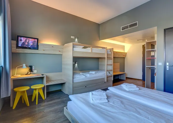 Meininger Airport 3* Berlín