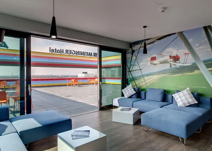 Meininger Airport Hotel